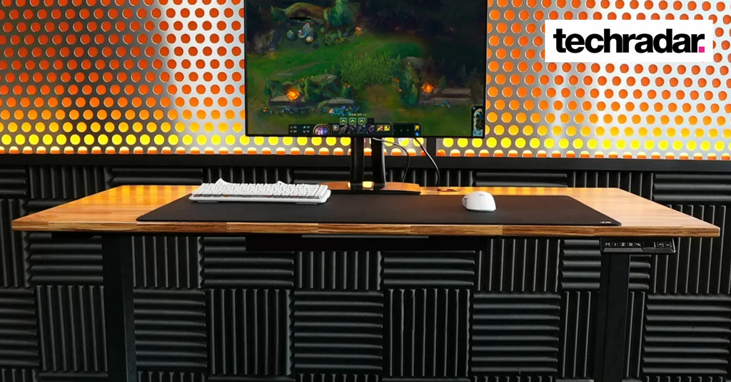[As Seen on TechRadar] The Best Wooden Gaming Desk in 2024 - ChopValue X Fnatic Revive Pro